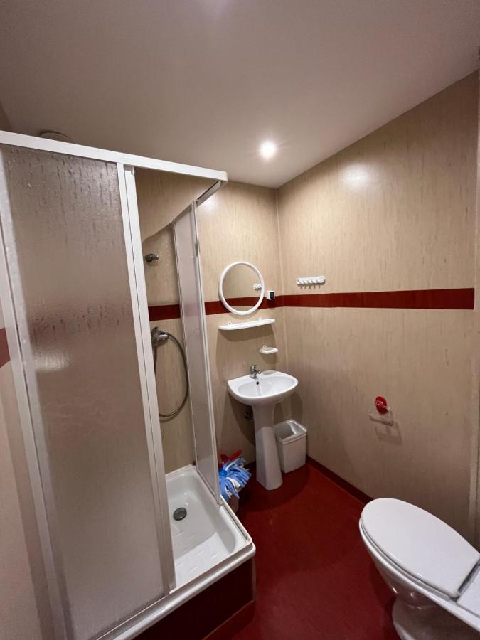 O. W. Bryza Hotel รอวี ภายนอก รูปภาพ